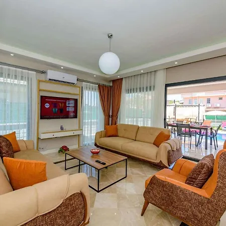 Exclusive With Private Pool, 1002 فتحية