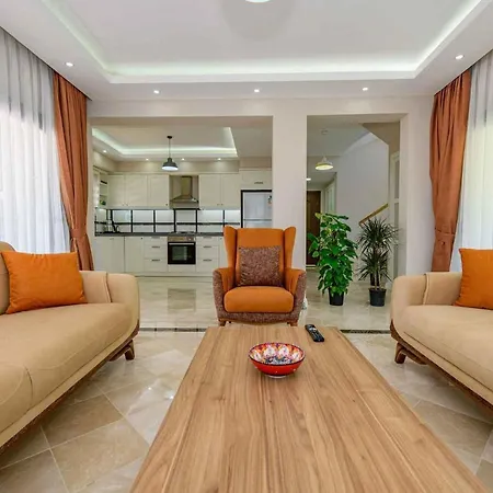 Exclusive With Private Pool, 1002 فيلة