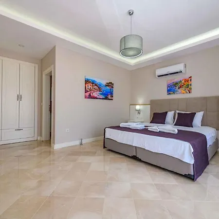 Exclusive With Private Pool, 1002 فتحية