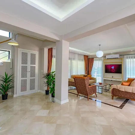 Exclusive With Private Pool, 1002 فيلة *