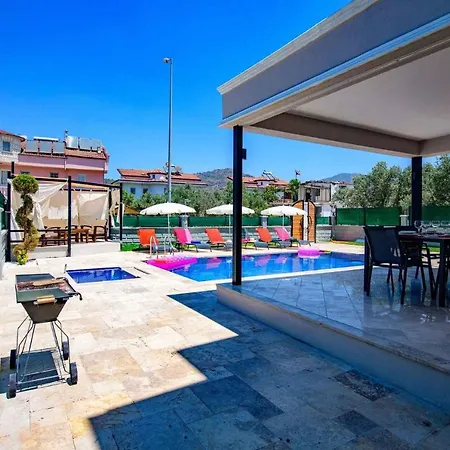 Exclusive With Private Pool, 1002 فيلة *